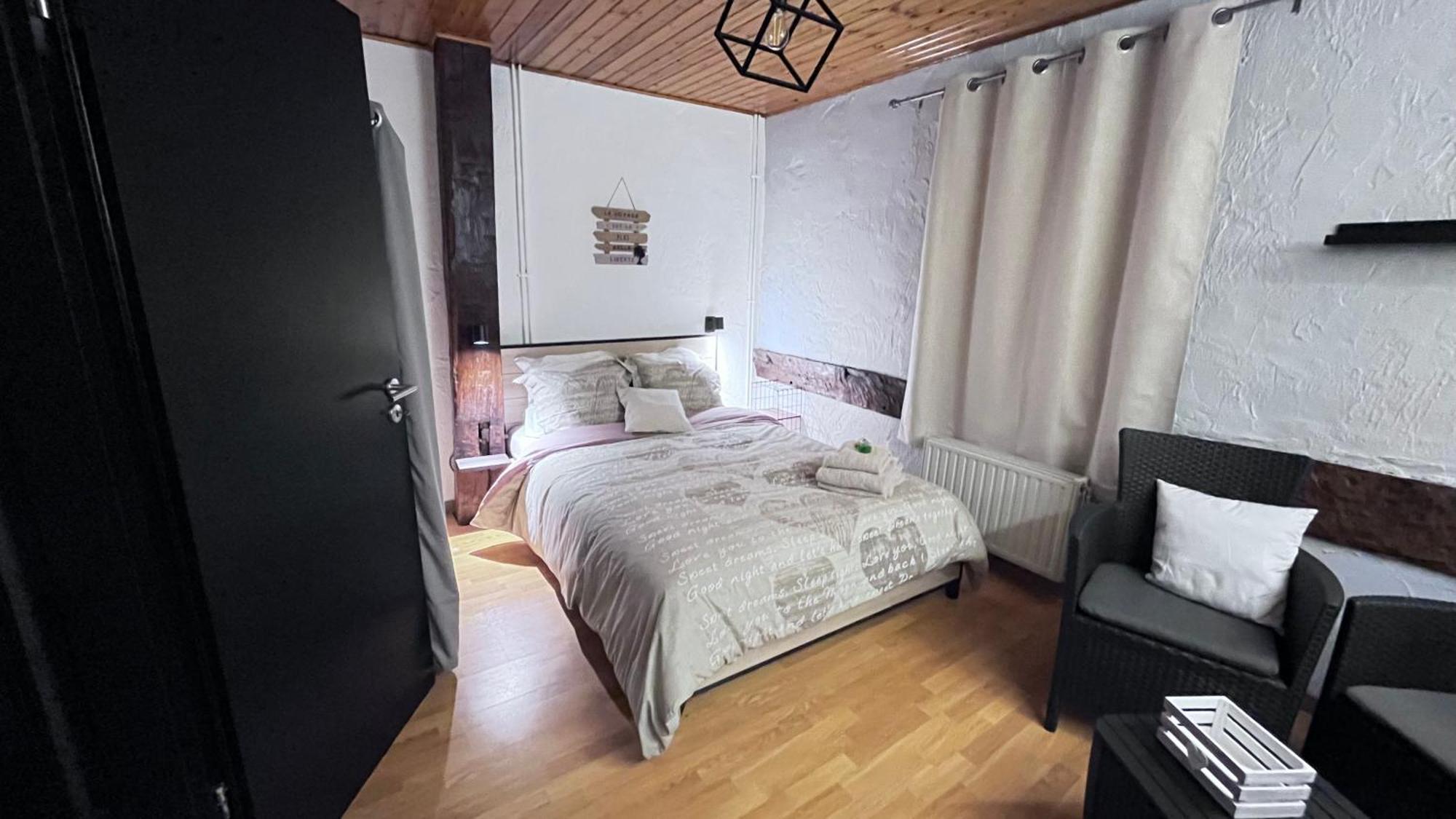 Chez Bene Bed & Breakfast Rochefort Bagian luar foto